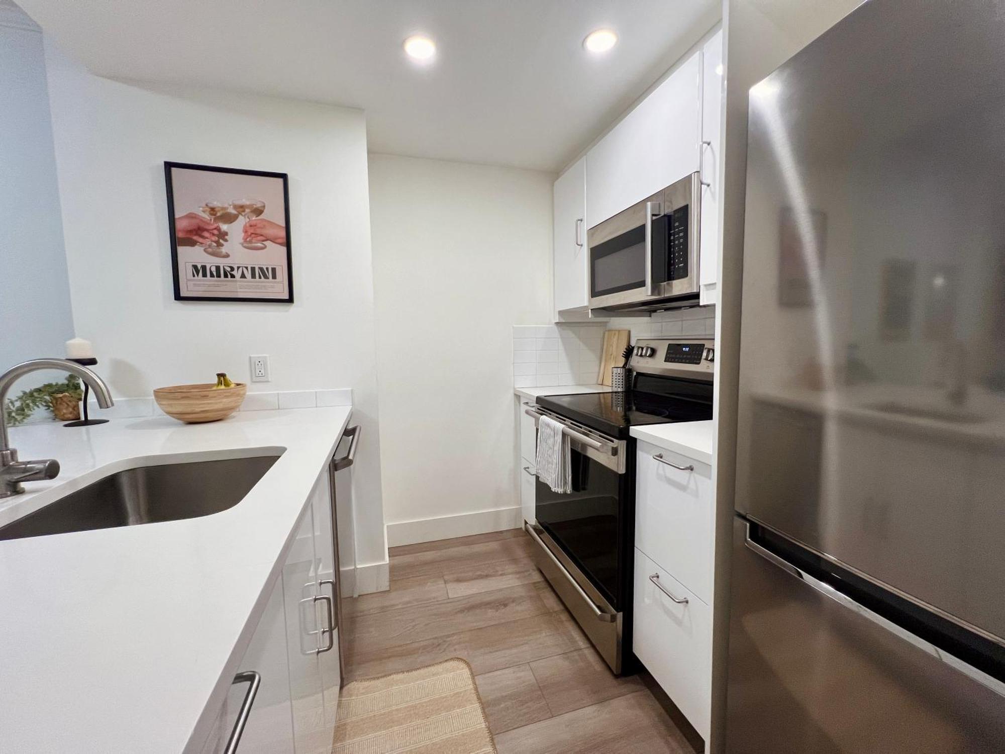 Appartamento Stunning Skyline Views In A Cozy And Stylish Abode Vancouver Esterno foto