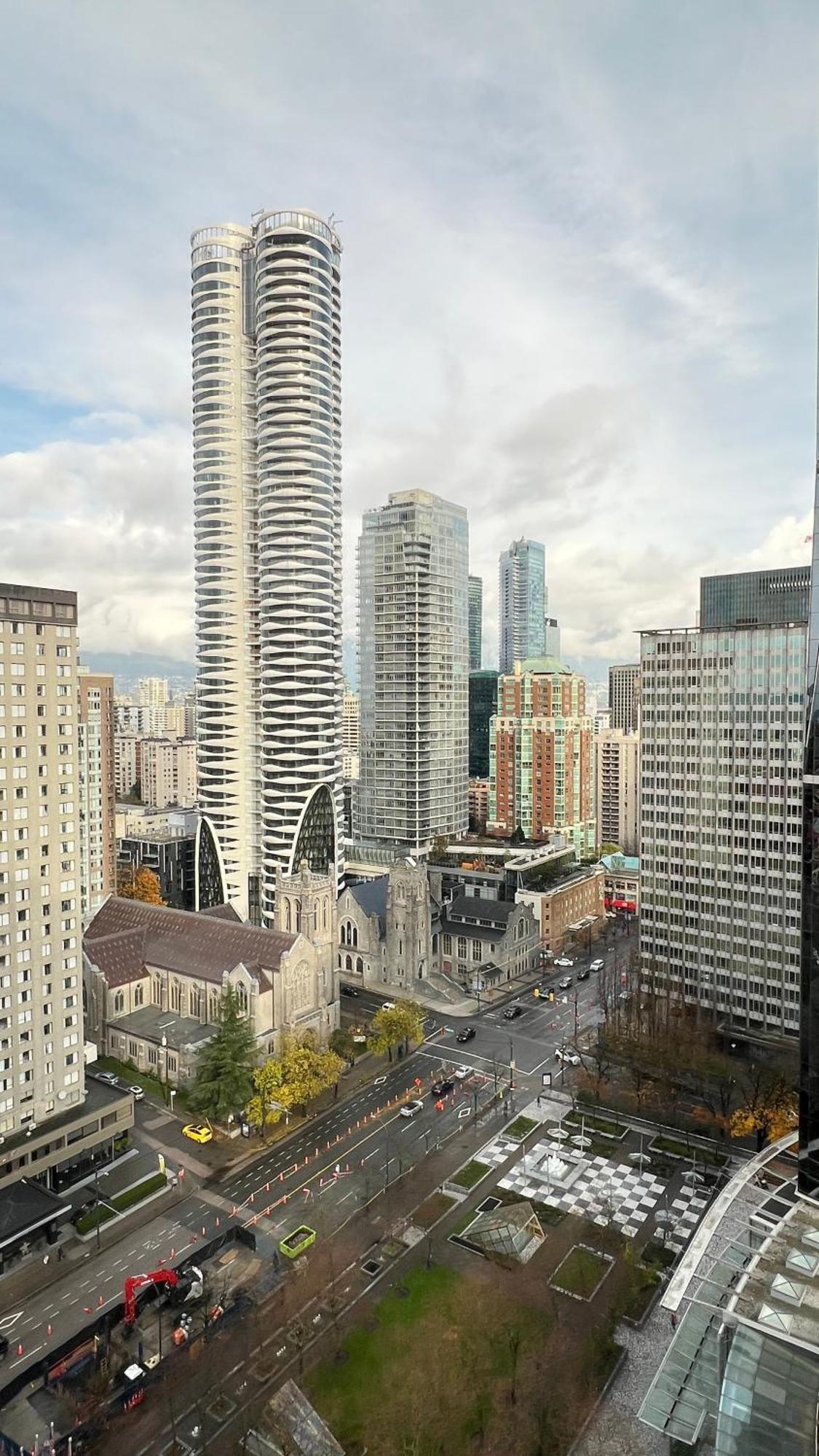 Appartamento Stunning Skyline Views In A Cozy And Stylish Abode Vancouver Esterno foto
